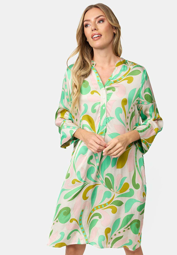 Bild von CATNOIR KLEID AUS ECOVERO MIT PRINT - GREEN FLORALS